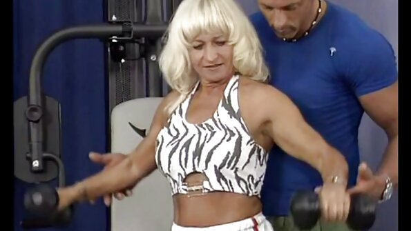 Nelikko hardcore naida puolue kaksi siro teini -ikäiset tytöt